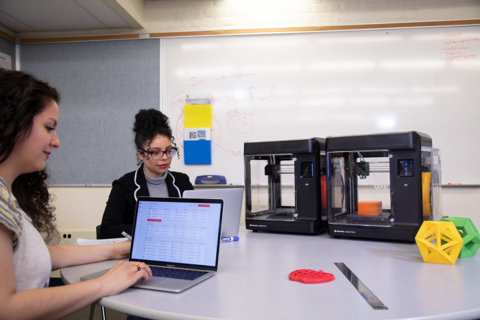 teachers using the makerbot certification offering from the makerbot sketch kit