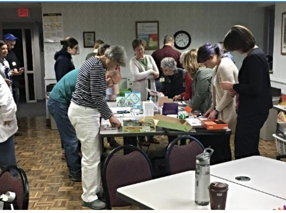 educators using robots at an eduporium PD session