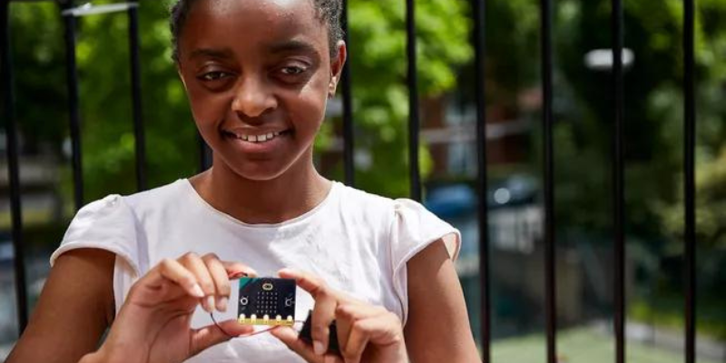 a student ready to code micro:bit with Python